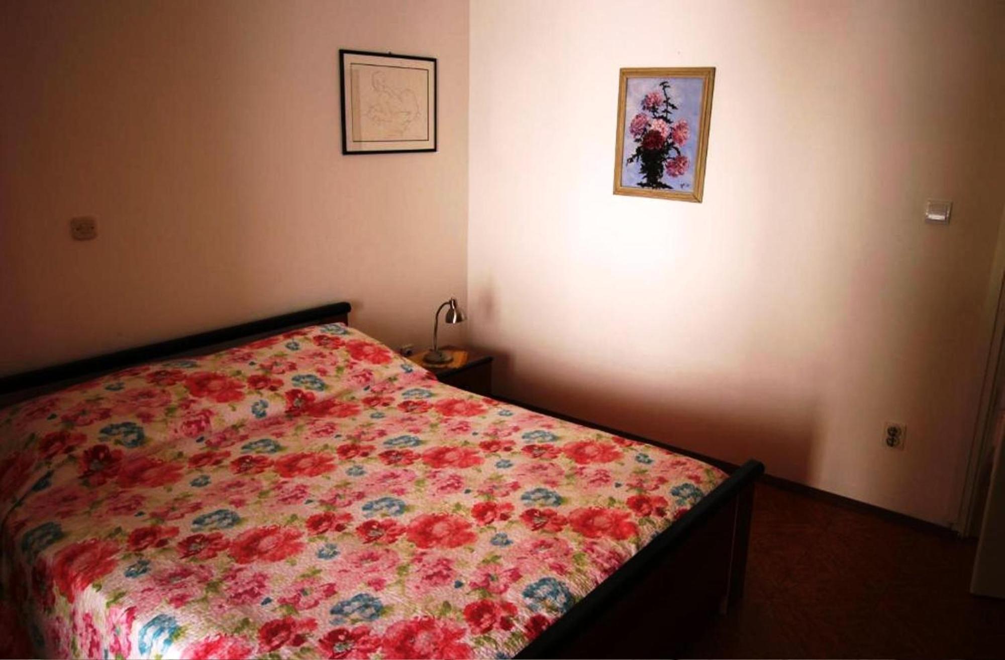 Renata Mare Apartments 로비니 외부 사진