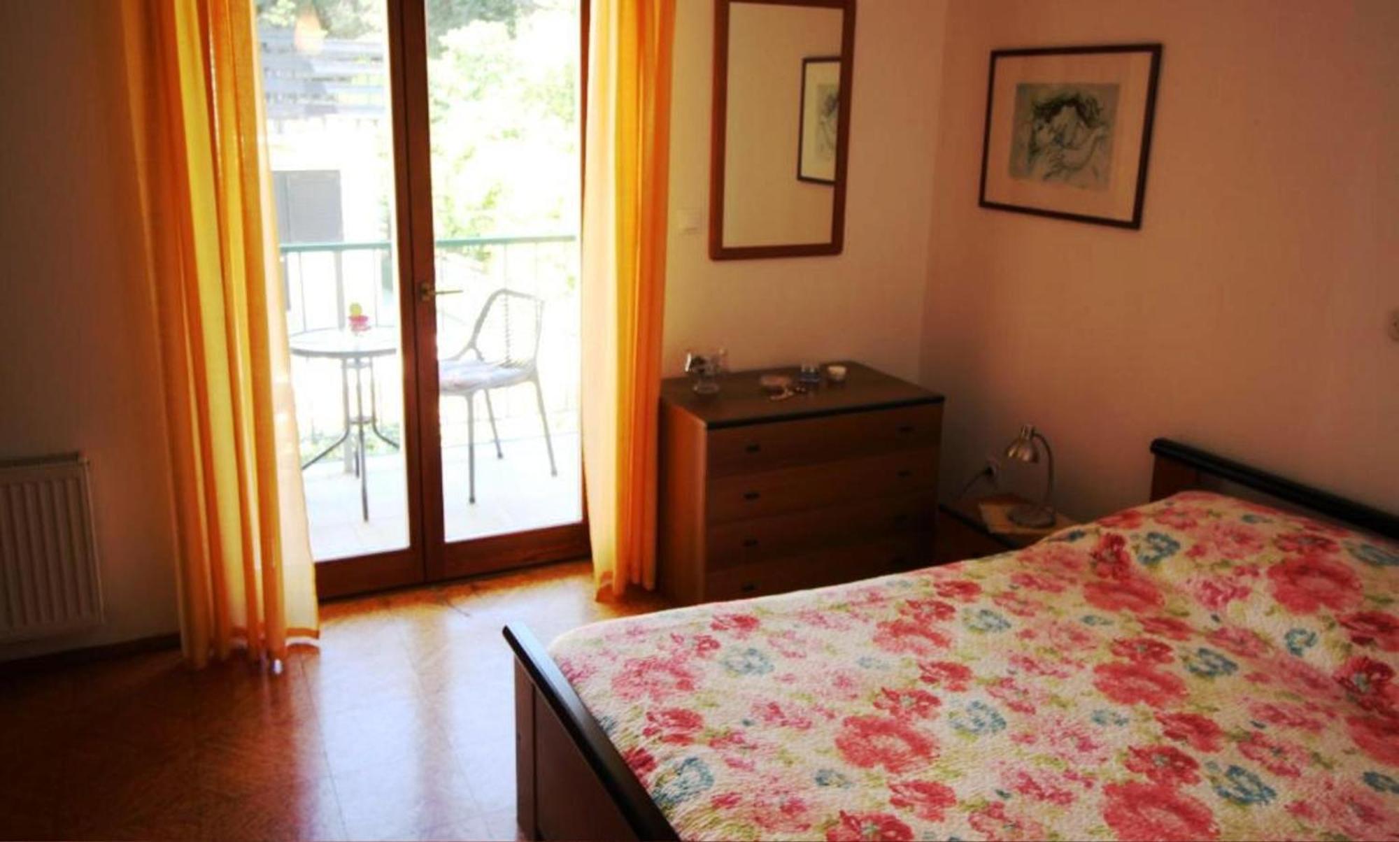 Renata Mare Apartments 로비니 외부 사진