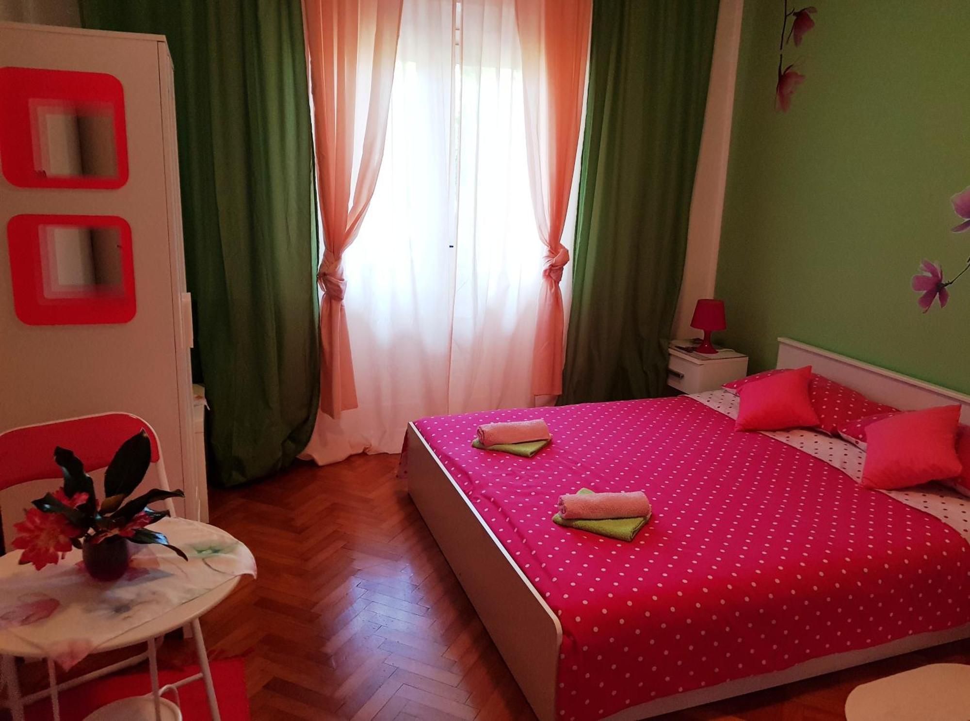 Renata Mare Apartments 로비니 외부 사진