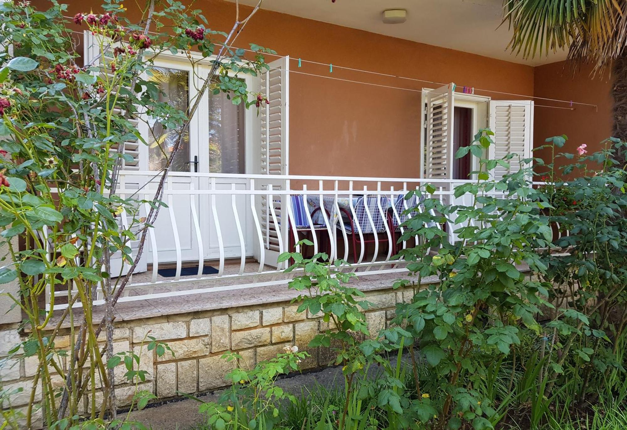 Renata Mare Apartments 로비니 외부 사진