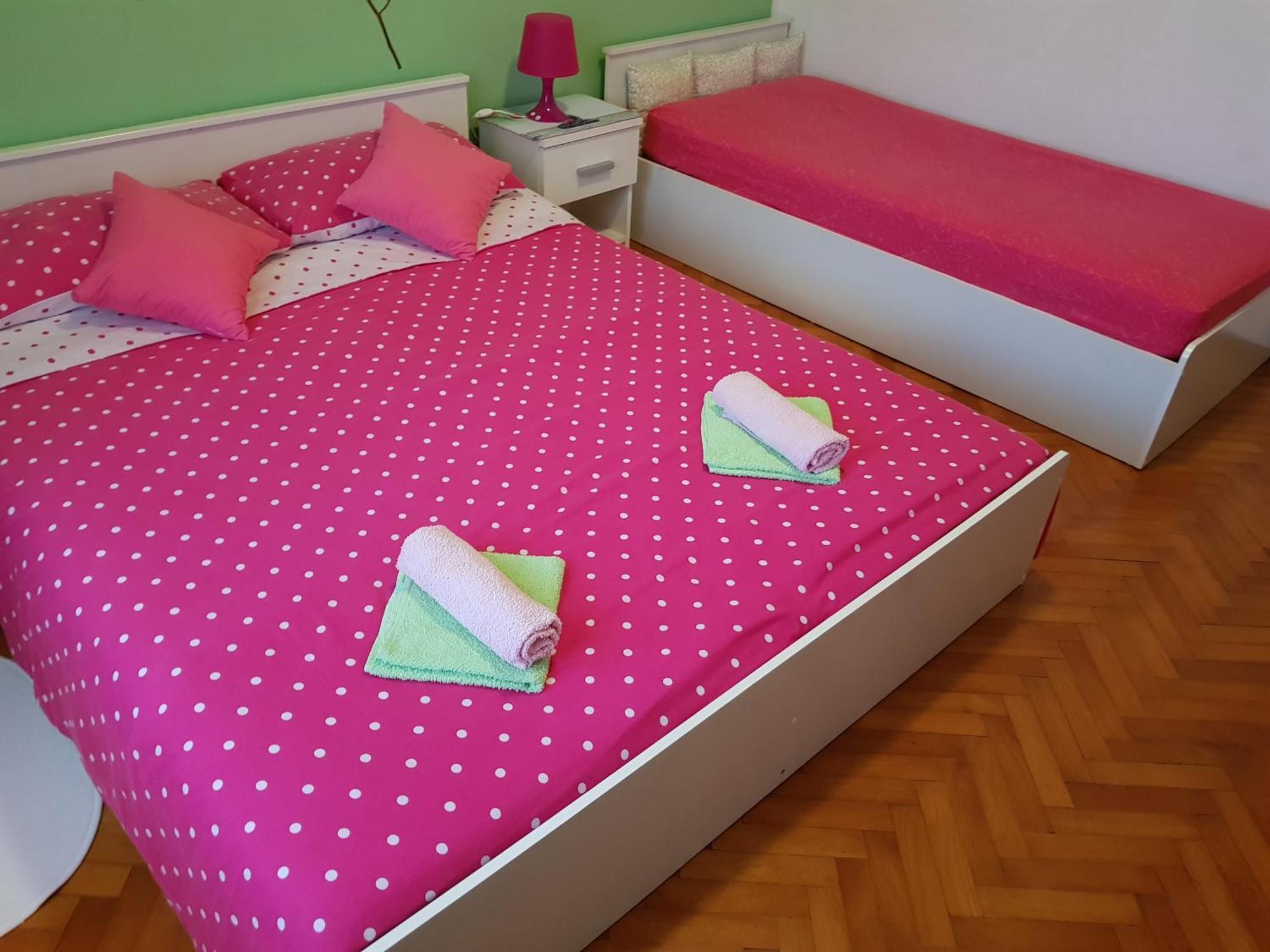 Renata Mare Apartments 로비니 외부 사진